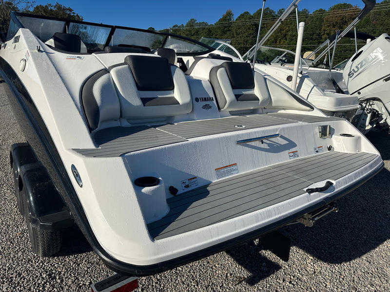 F7E77F41-FFFC-4AA2-967B-08F585D22D5A